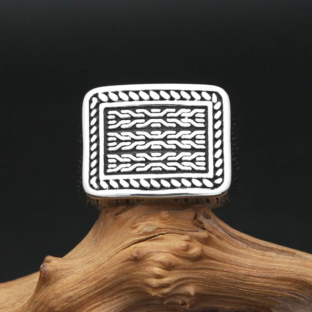 2️⃣ Creative Pattern Ring Stainless Steel Punk Fashion Ring Men Women