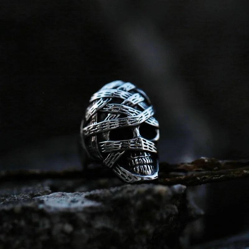 2️⃣ Creative Pattern Ring Stainless Steel Punk Fashion Ring Men Women
