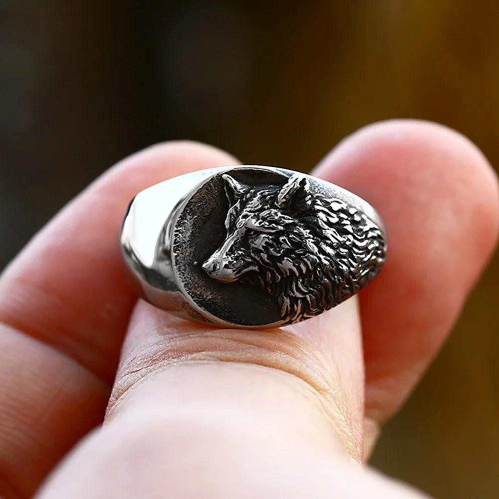 1️⃣ Viking Wolf Head Ring Stainless Steel Nordic Biker Animal Ring Men