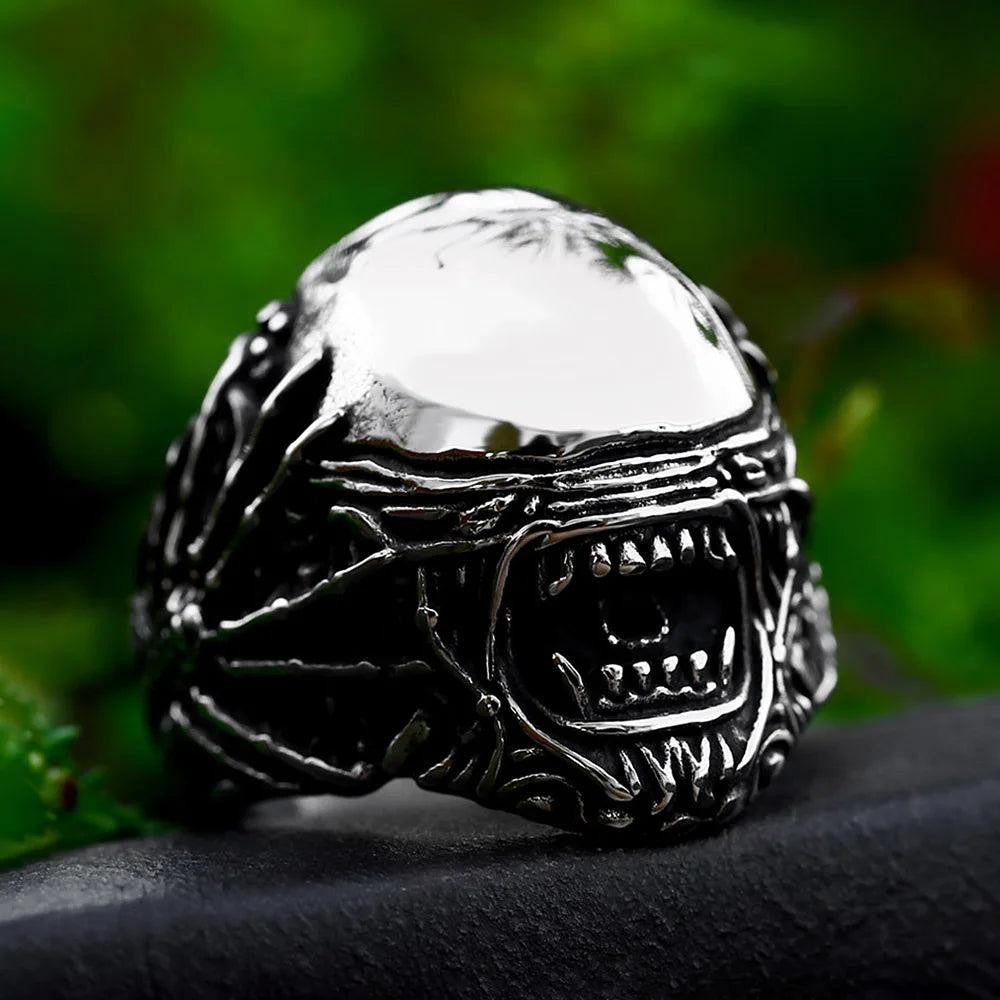1️⃣ Skull Spider Ring 316L Stainless Steel Punk Biker Gothic Ring for Men Hallow