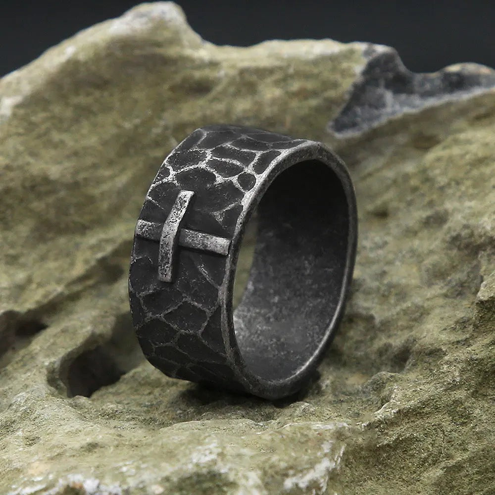 1️⃣ Stainless Steel Cross Ring Punk Biker Amulet Ring for Men Women