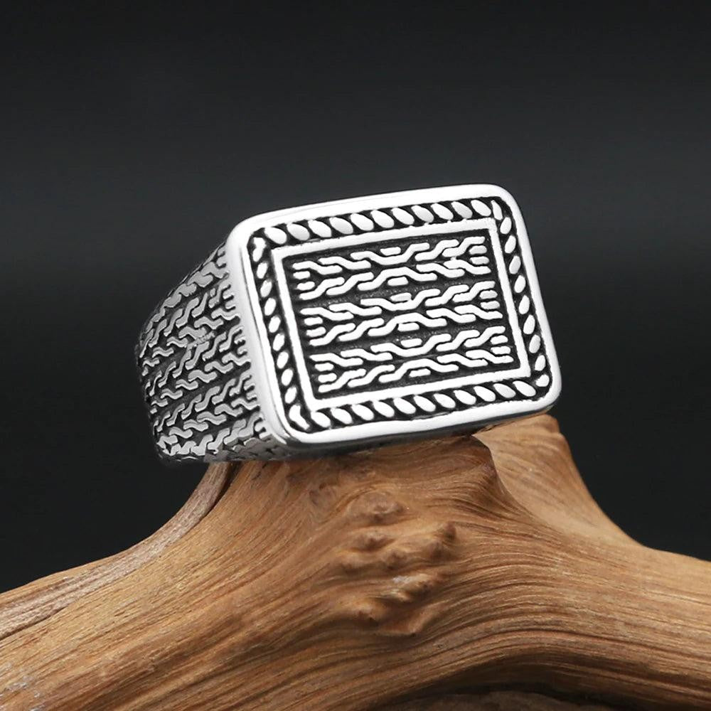 2️⃣ Creative Pattern Ring Stainless Steel Punk Fashion Ring Men Women