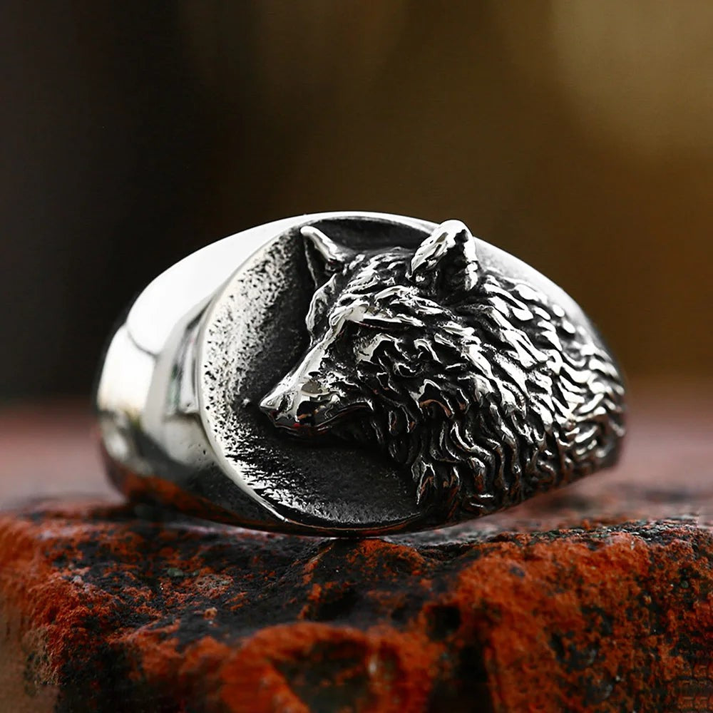 1️⃣ Viking Wolf Head Ring Stainless Steel Nordic Biker Animal Ring Men
