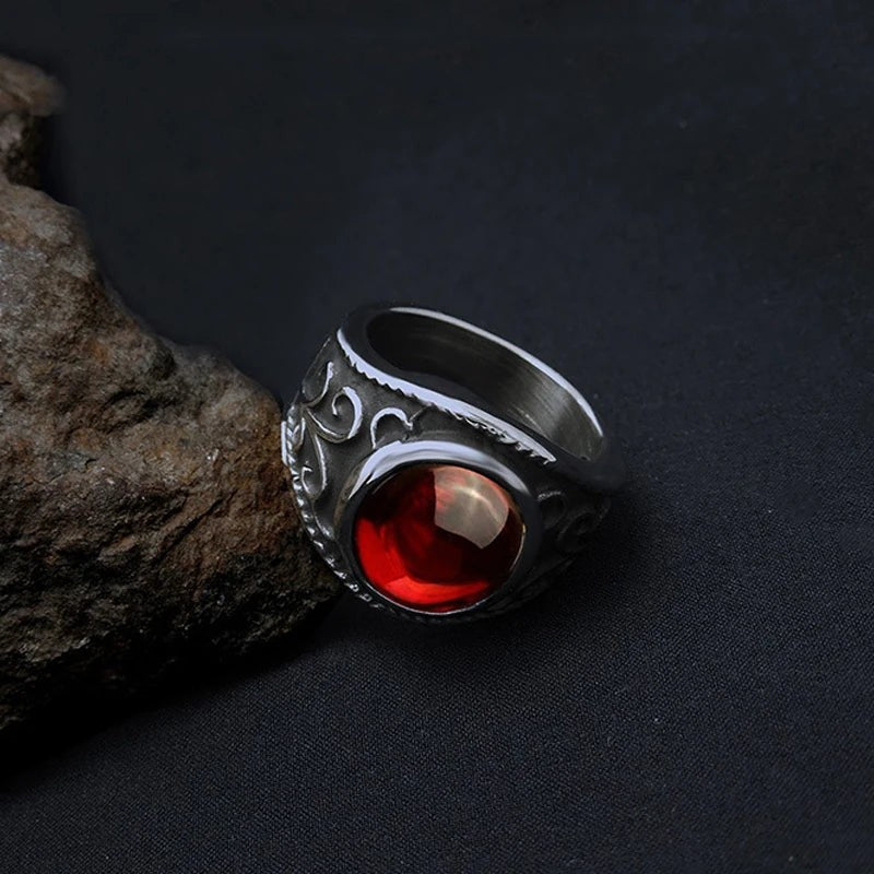 2️⃣ Vintage Gothic Garnet Ring Engraved Flower Stainless Steel Ring Men Women
