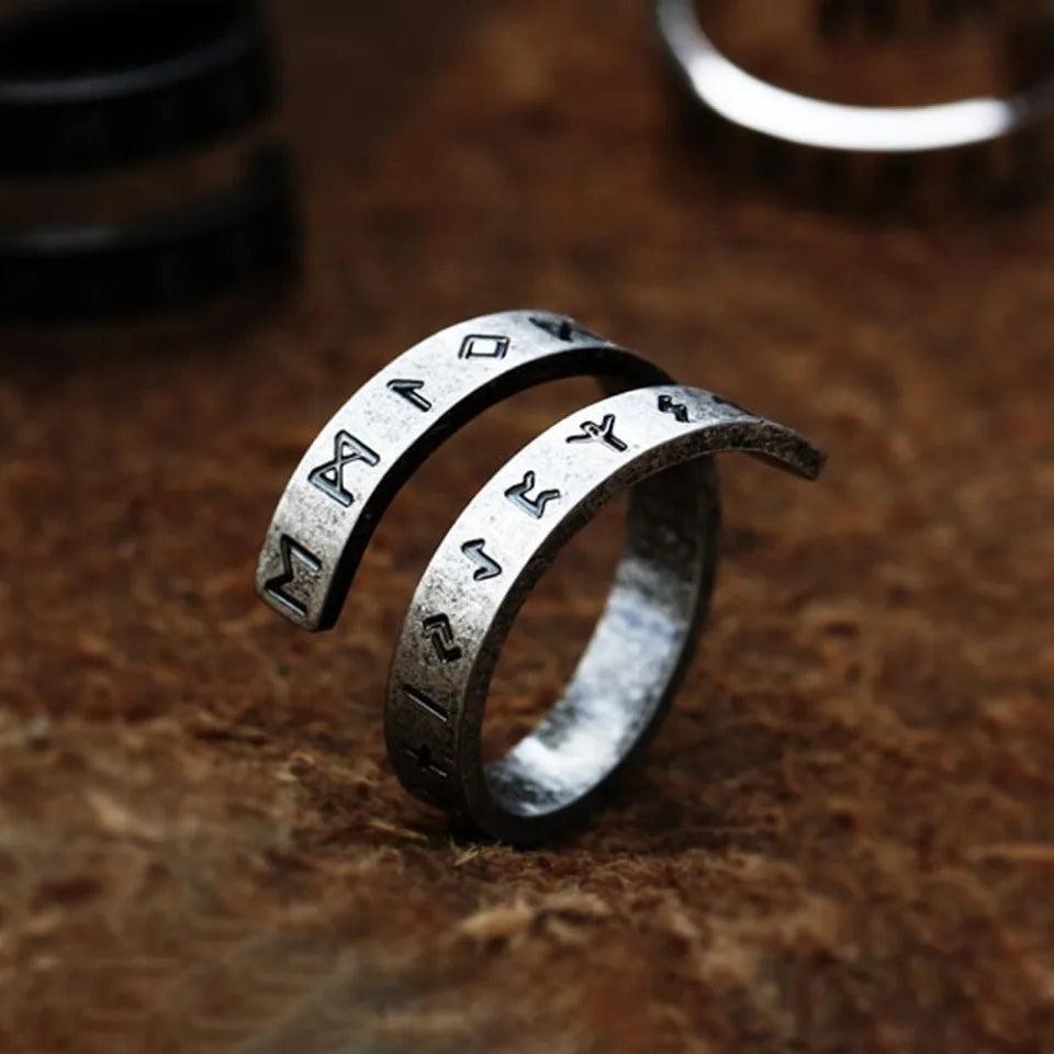 1️⃣ Viking Rune Ring Stainless Steel Nordic Adjustable Biker Ring Men Women