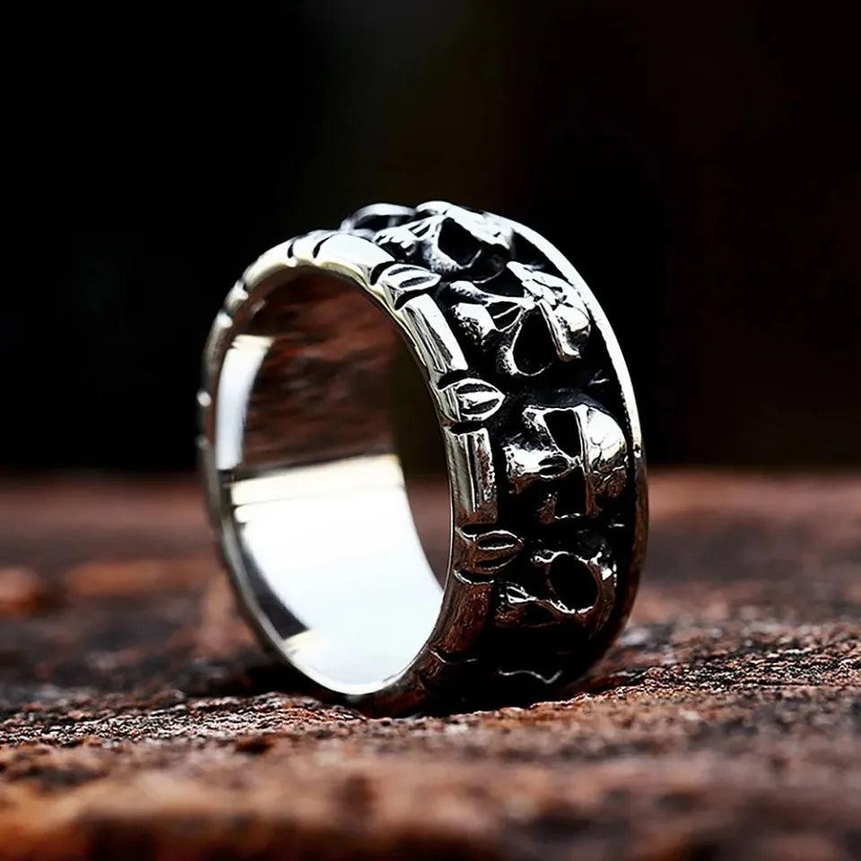 Vintage Skull Ring Stainless Steel – Gothic Punk Hip Hop Skeleton Ring Unisex