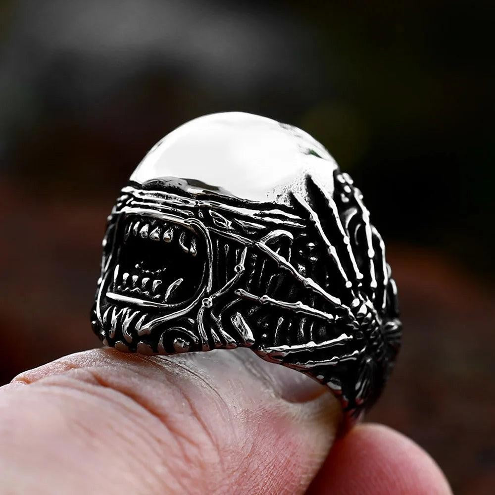 1️⃣ Skull Spider Ring 316L Stainless Steel Punk Biker Gothic Ring for Men Hallow