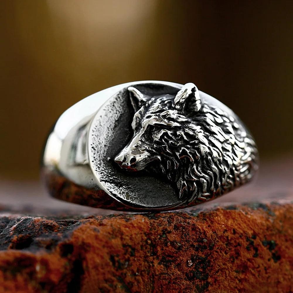 1️⃣ Viking Wolf Head Ring Stainless Steel Nordic Biker Animal Ring Men