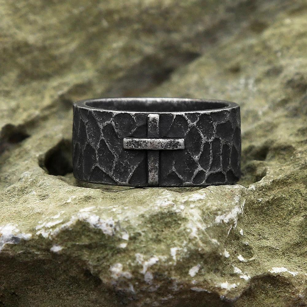 1️⃣ Stainless Steel Cross Ring Punk Biker Amulet Ring for Men Women