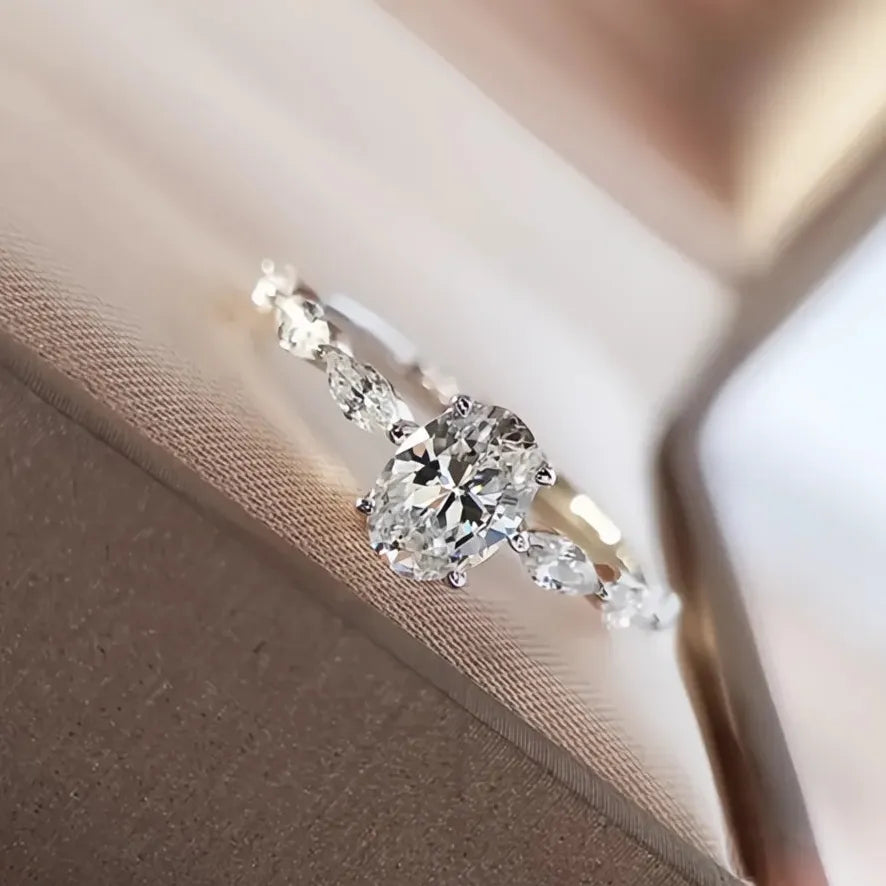 Dainty Women Engagement Ring AAA Cubic Zirconia Silver Color Delicate Proposal Wedding Jewelry