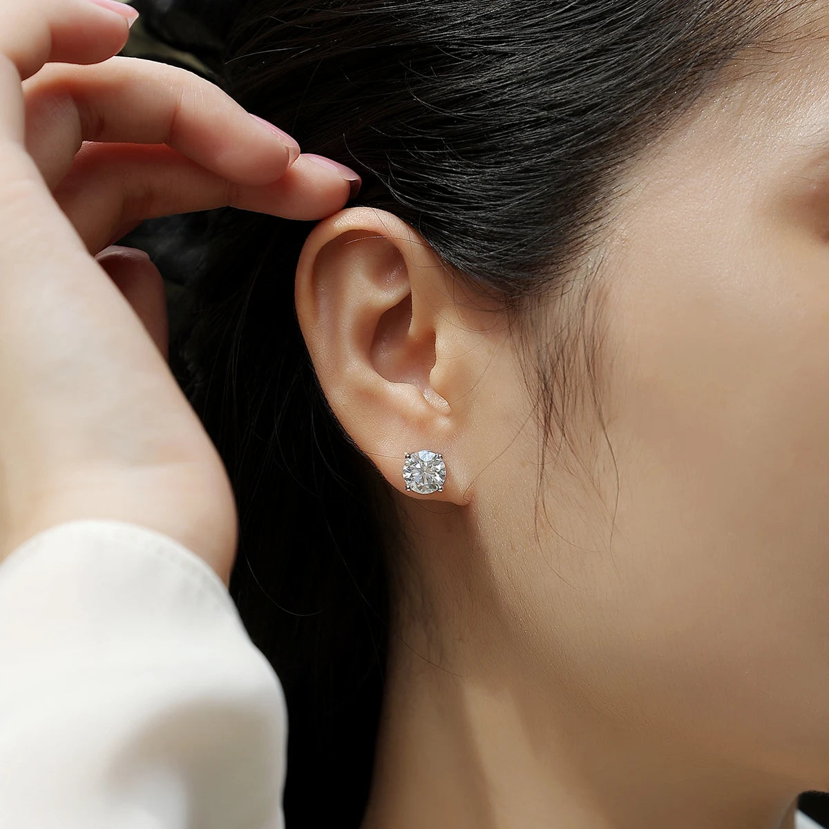 Classic Round Moissanite Stud Earrings 18K Gold Plated S925 Silver Claw GRA Certified Jewelry