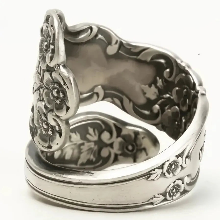 Vintage Zinc Alloy Women's Midi Ring Engraved Flower Pattern Retro Jewelry