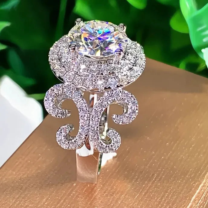 Aesthetic Design Women's Wedding Rings with Brilliant Cubic Zirconia Stone Brass Fashion Jewelry Proposal Engagement Ring