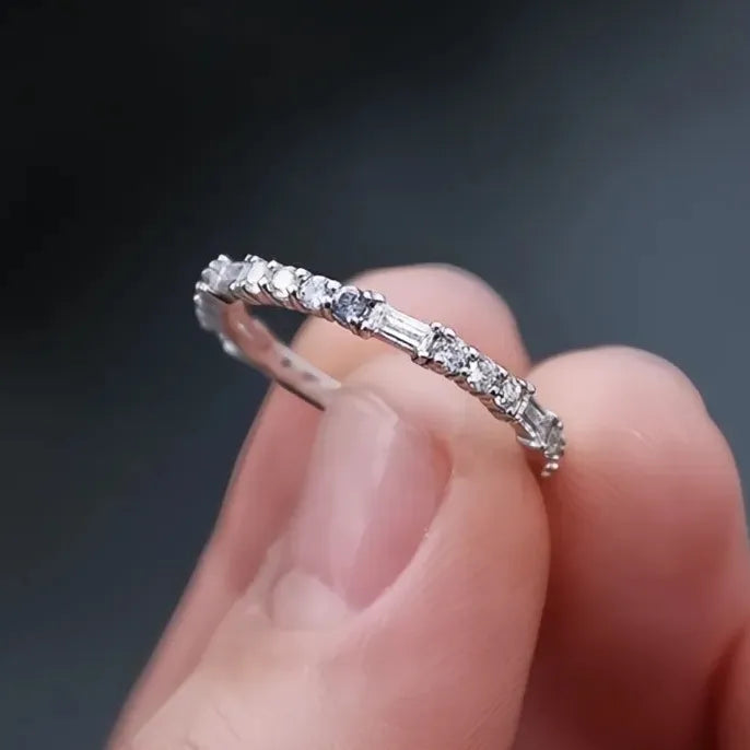 Simple Stylish Girls Fashion Rings for Party Daily Wear Cubic Zirconia Brass Jewelry Silver Gold Color
