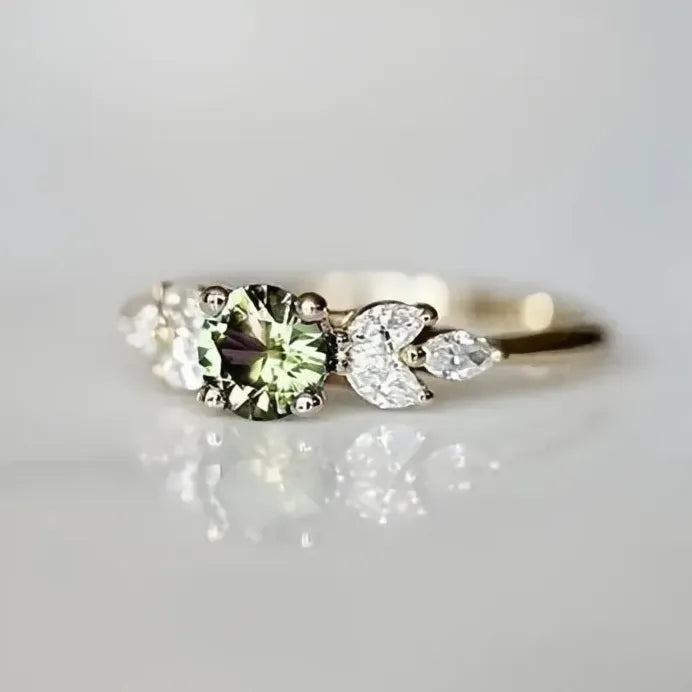 Delicate Women’s Gold Wedding Ring Olive Green Round Zircon Leaf Gift