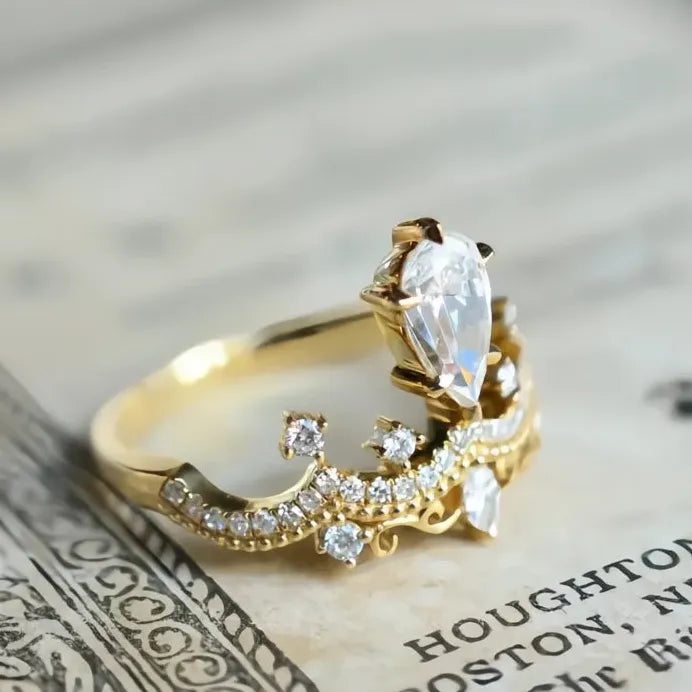 Luxury Gold Crown Wedding Band with AAA Cubic Zirconia Inlay for Women