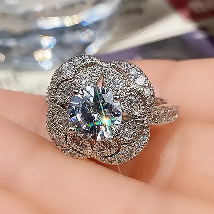 Elegant Geometric White Cubic Zirconia Wedding Ring for Women Silver Tone