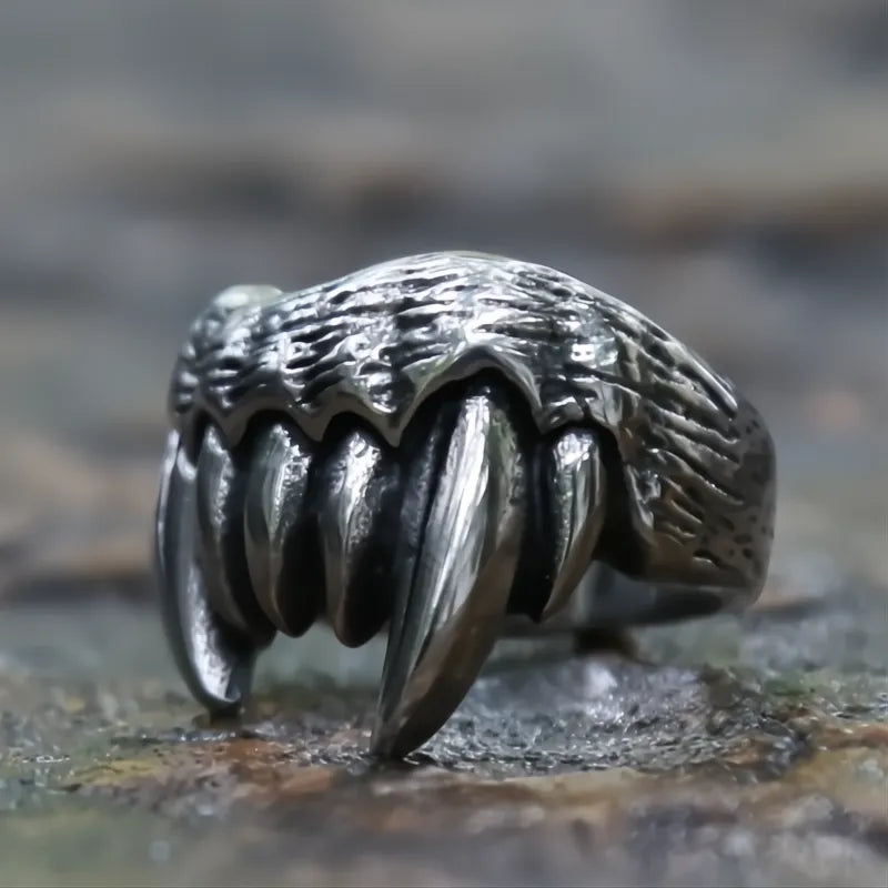 Unique Beast Teeth Ring Men 316L Stainless Steel Punk Gothic Biker Devil Jewelry Gift