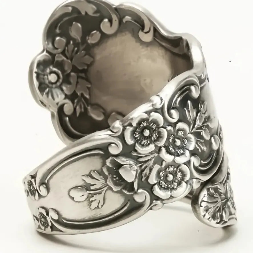 Vintage Zinc Alloy Women's Geometric Engraved Flower Midi Ring Retro Jewelry