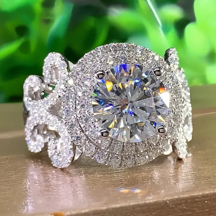 Aesthetic Design Women's Wedding Rings with Brilliant Cubic Zirconia Stone Brass Fashion Jewelry Proposal Engagement Ring