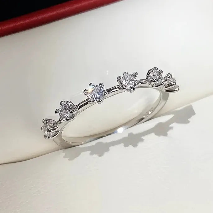 Fashion Contracted Design Women's Brass Ring with White Cubic Zirconia Wedding Party Jewelry