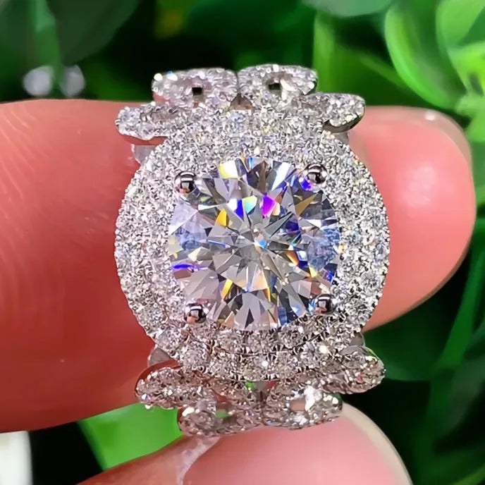 Aesthetic Design Women's Wedding Rings with Brilliant Cubic Zirconia Stone Brass Fashion Jewelry Proposal Engagement Ring