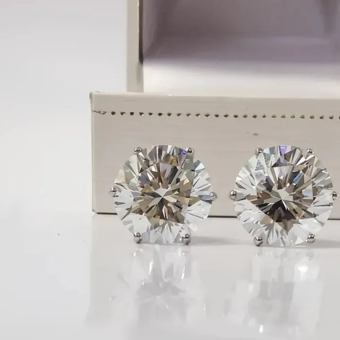 Minimalist Silver Geometric Cubic Zirconia Stud Earrings 6 Claws Unisex