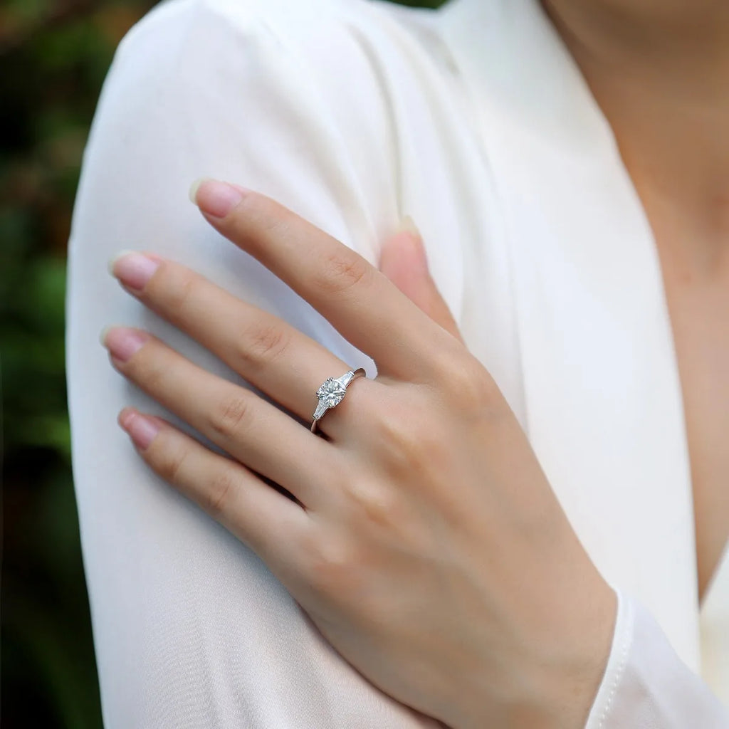 Women’s Moissanite Engagement Ring 925 Sterling Silver Minimalist Jewelry