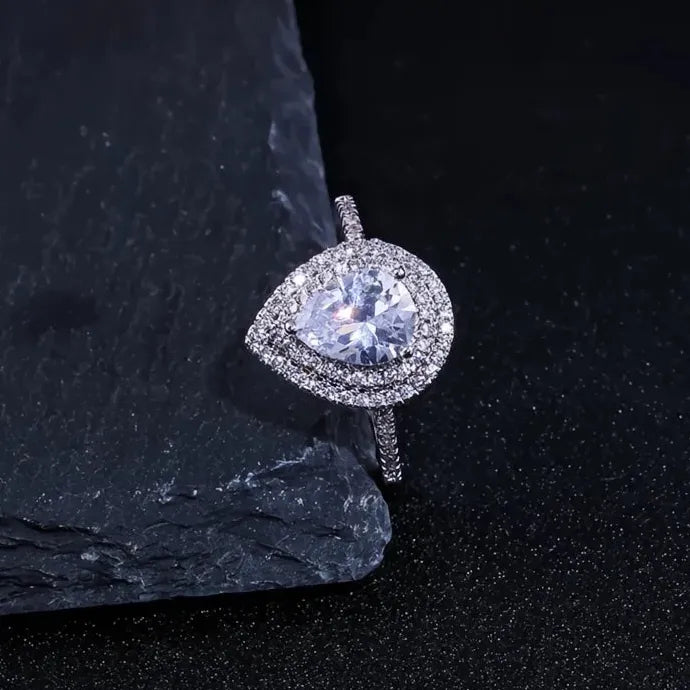 Water Drop Pear Shaped Cubic Zirconia Silver Plated Wedding Ring for Women