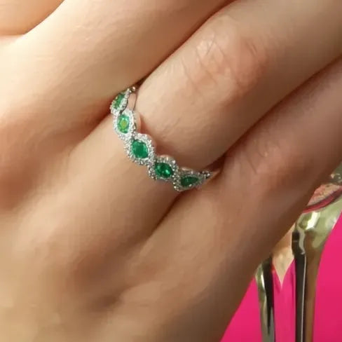 Neo-Gothic Women’s Infinity Ring Band Brass with Green Red CZ Stones Fashion Jewelry