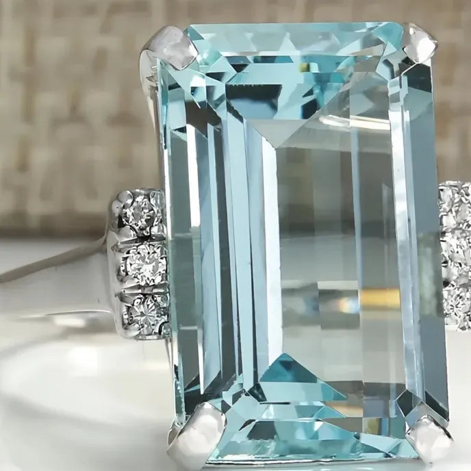 Hyperbole Women Cocktail Ring Sky Blue Cubic Zirconia Prong Setting Party Jewelry Gift