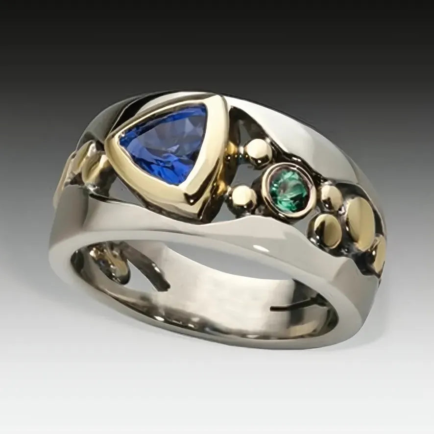 Women’s Fashion Triangular Green Stone Ring Brass Cubic Zirconia Anniversary Gift