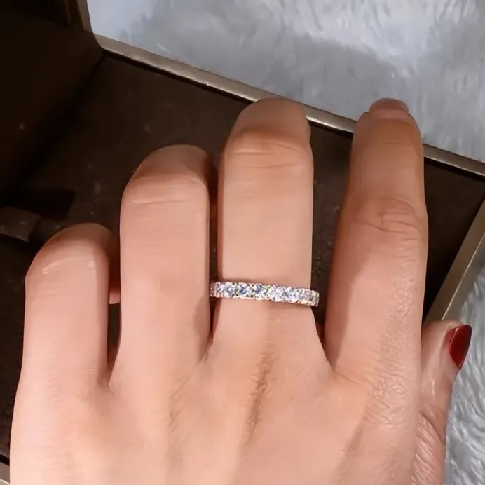 Elegant Geometric Round Band Ring for Women Brass Cubic Zirconia Jewelry