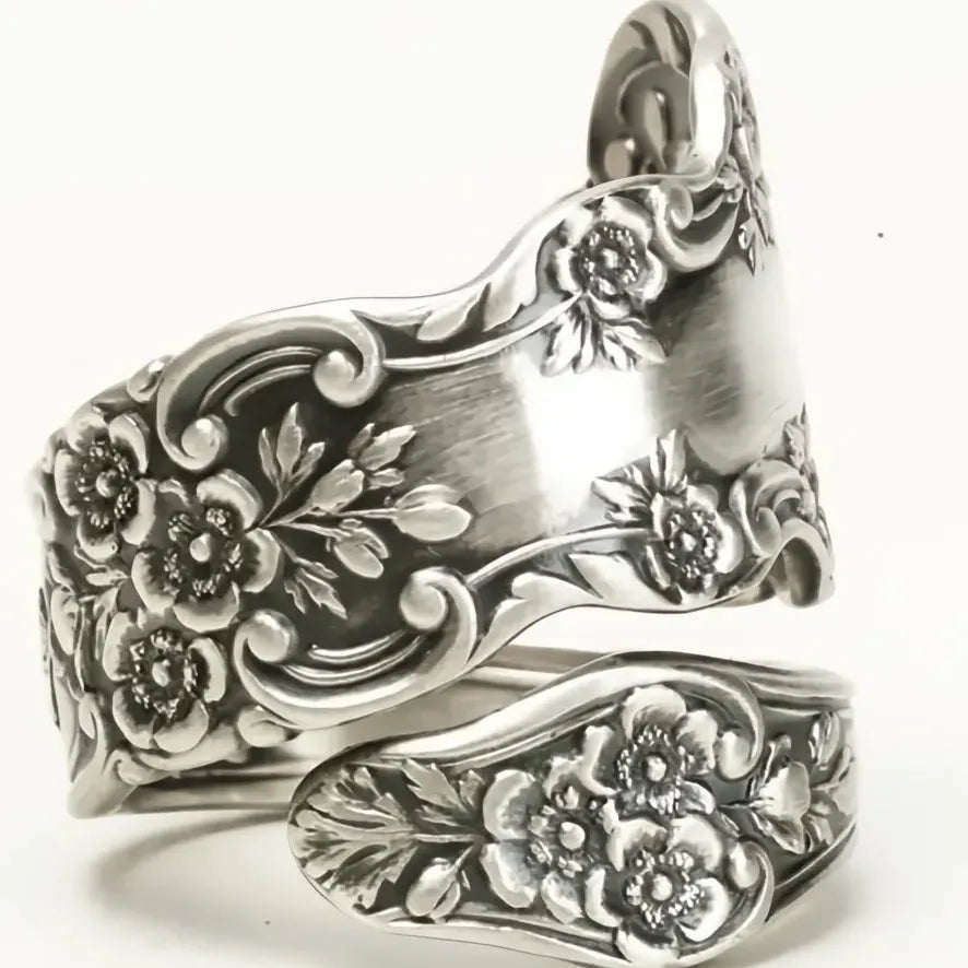 Vintage Zinc Alloy Women's Geometric Engraved Flower Midi Ring Retro Jewelry