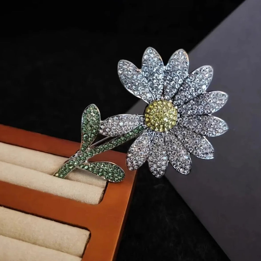 Classic Sunflower Brooch Pin Jewelry Gift for Men and Women