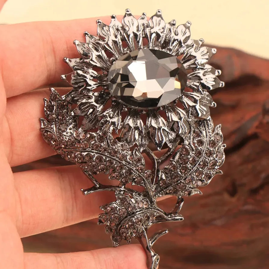 Classic Sunflower Brooch Pin Jewelry Gift for Men & Women