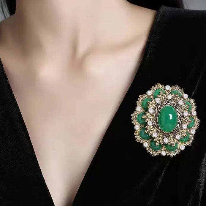 Vintage Geometric Green Whirlwind Smokey Leaf Women's Brooch Gift