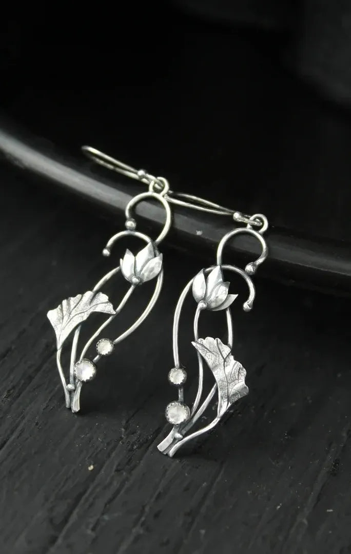 Vintage Zinc Alloy Leaf Drop Earrings with Red Stone Inlay for Women