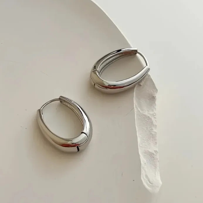 Vintage Geometric Smooth Metal Hoop Earrings for Women Girls Daily Wear