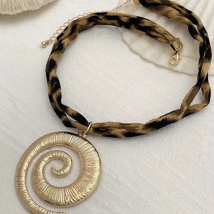 Vintage Large Starfish Pendant Necklace for Women Brown Leopard Print Rope Choker Jewelry