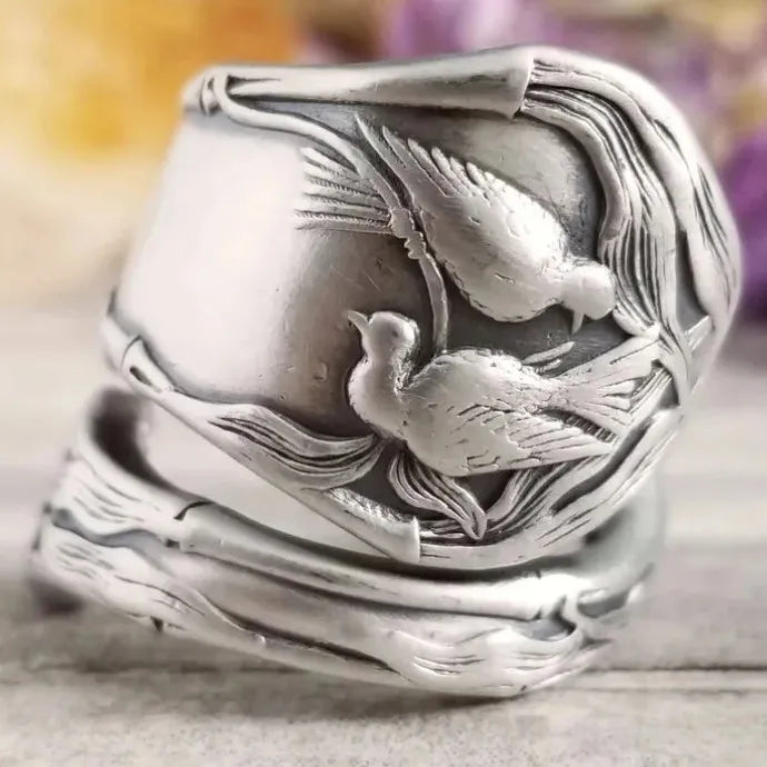 Sunflower Zinc Alloy Finger Ring for Women Vintage Silver Daily Wear Jewelry
