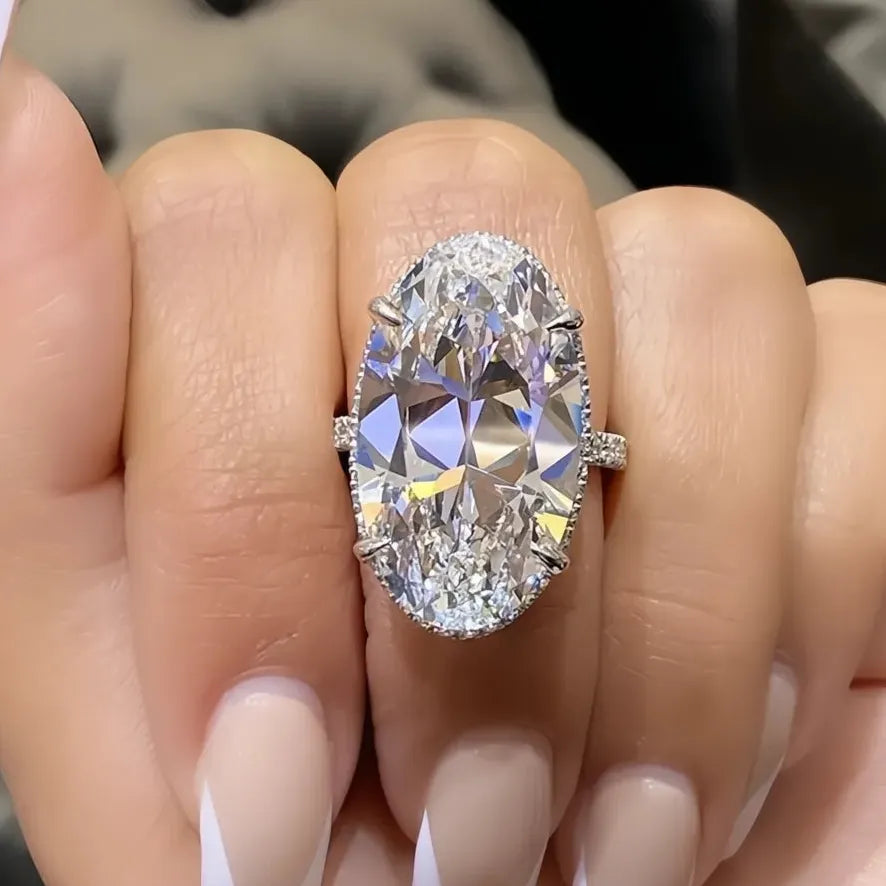 Luxury Oval Cubic Zirconia Wedding Engagement Ring for Women in Silver Brass