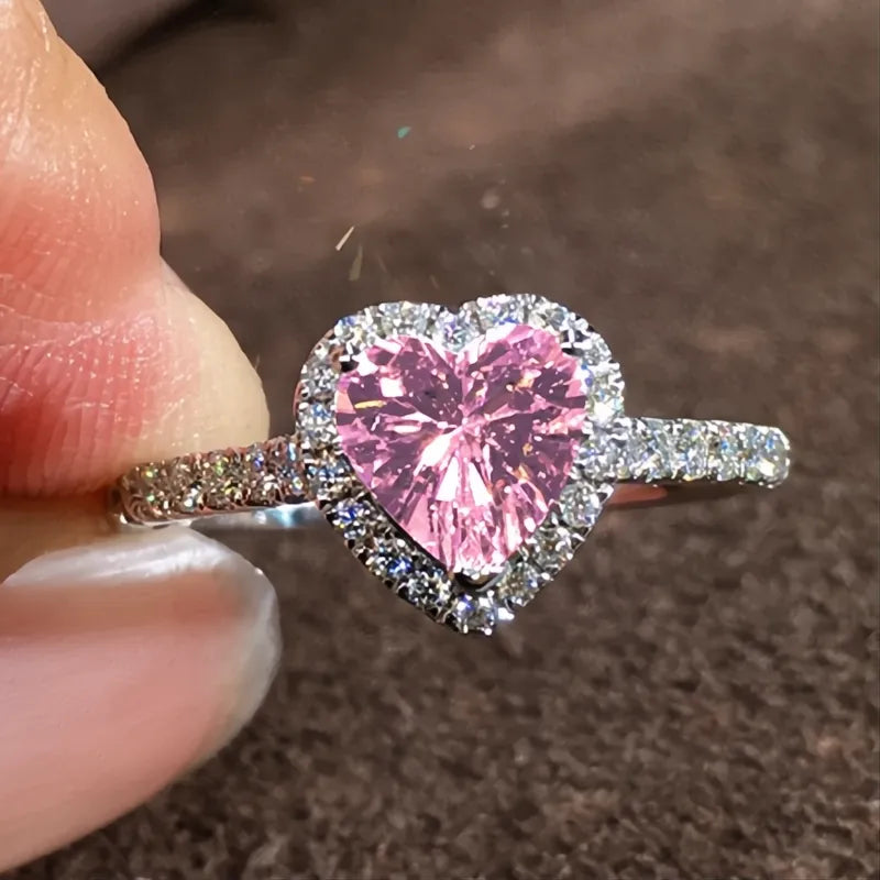 Aesthetic Heart Design Rings for Women Shiny Cubic Zirconia Brass Engagement Jewelry