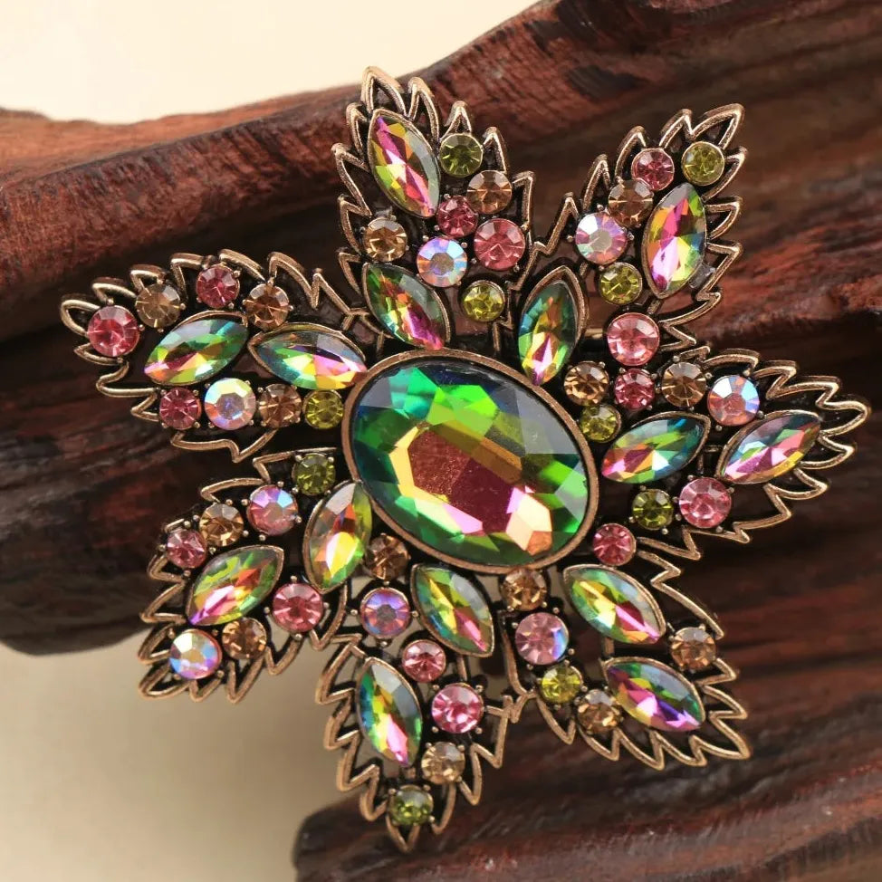 Vintage Floral Brooch Wedding Gift for Men & Women Elegant Accessory