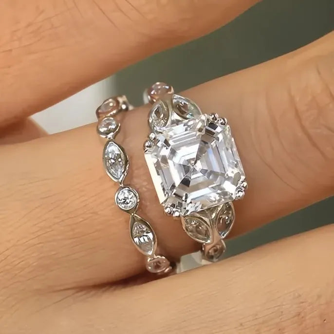 Opulent 2-Piece Women’s Bridal Cubic Zirconia Brass Engagement Ring Set
