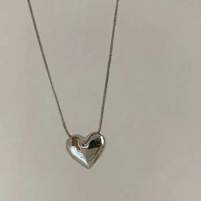 Kpop Heart Pendant Necklace for Boys Young Men Snake Chain Y2K Jewelry Gift