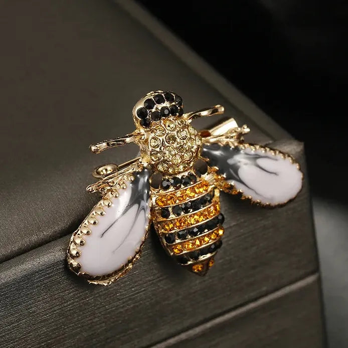 Luxury Bee Brooch Pin for Women Classic Elegant Jewelry Gift