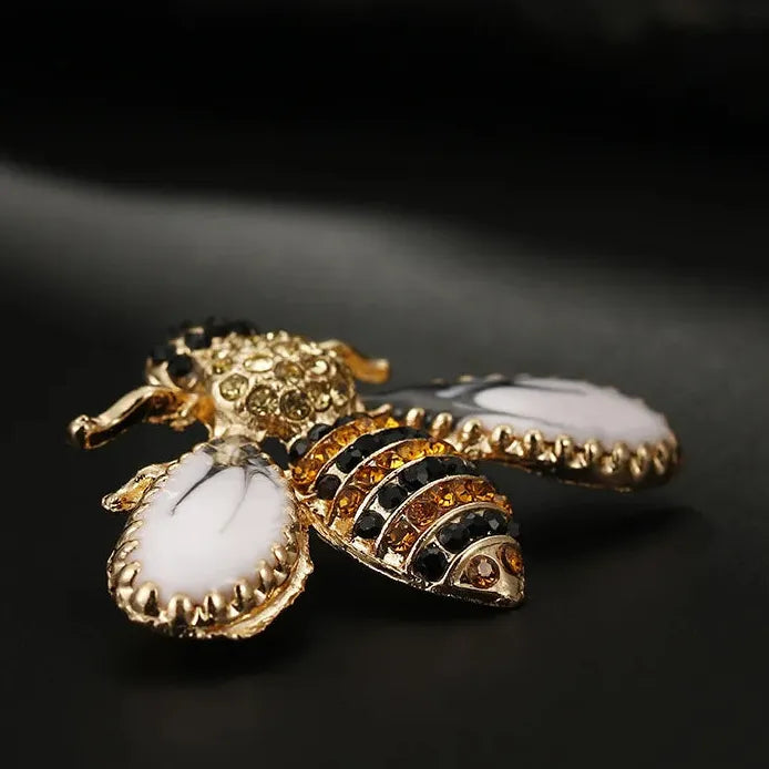 Luxury Bee Brooch Pin for Women Classic Elegant Jewelry Gift