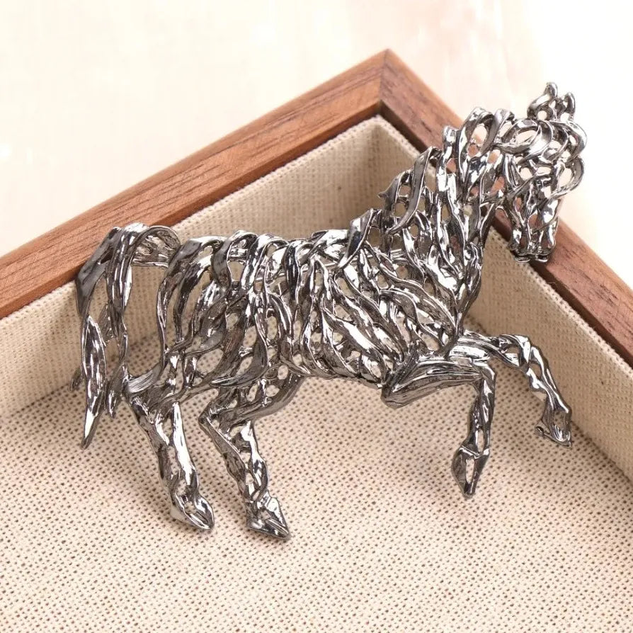 Luxury Vintage Horse Year Warhorse Unicorn Brooch for Men and Women