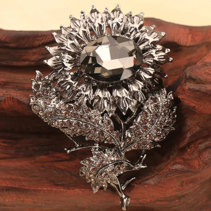 Classic Sunflower Brooch Pin Jewelry Gift for Men & Women